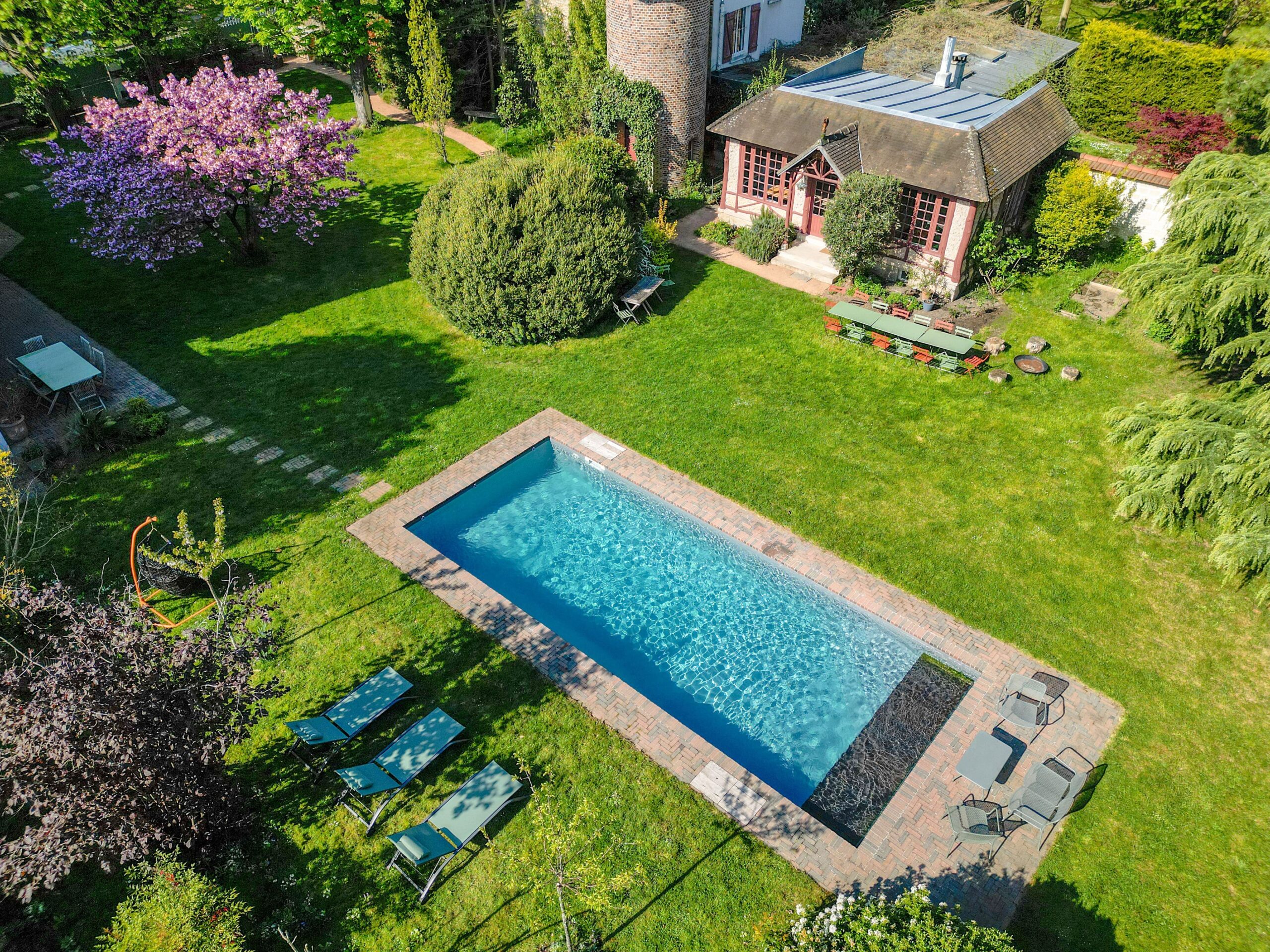 Positive-Cottage-vu du ciel-legere