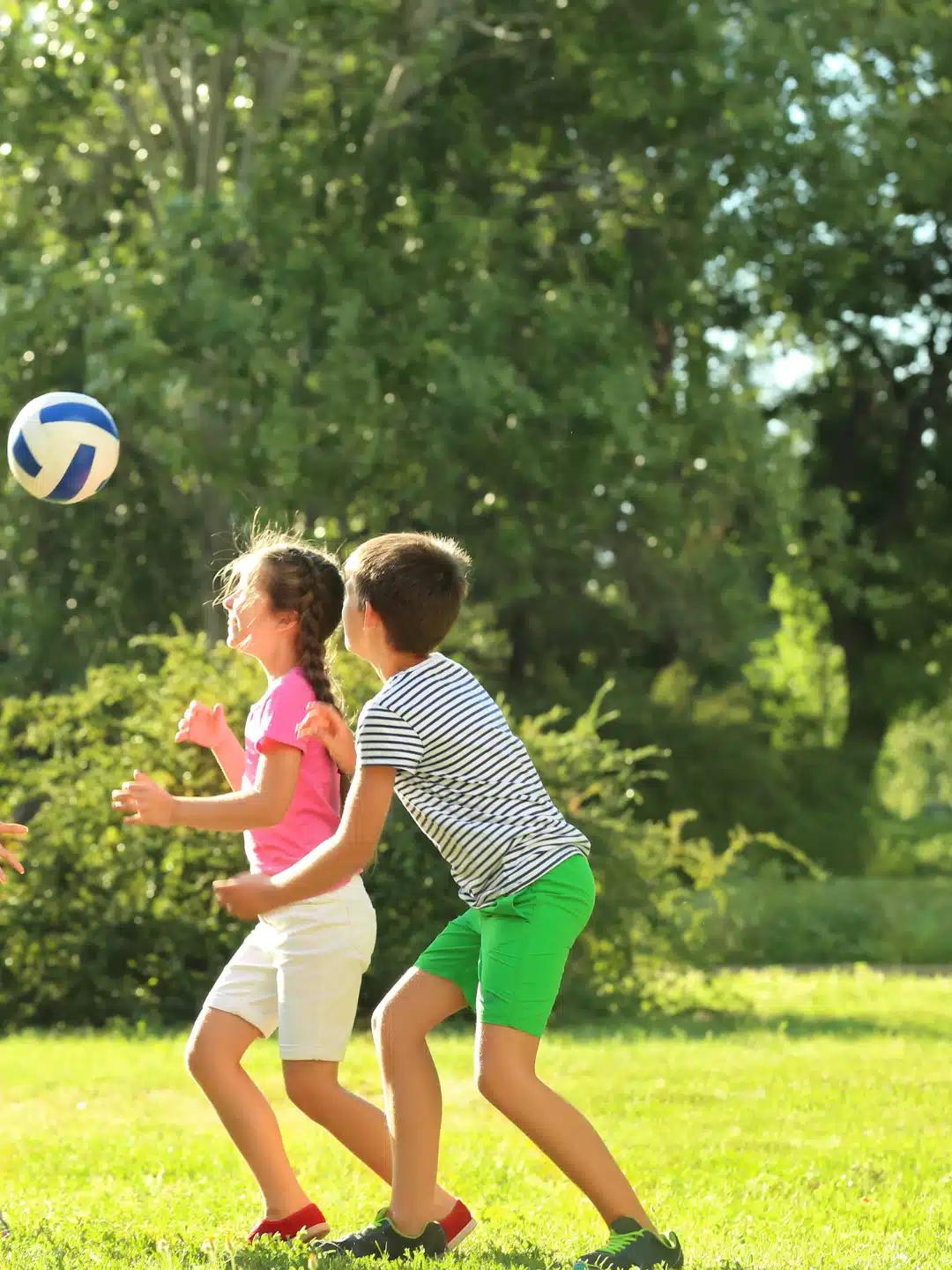 Jeux-collectifs-pendant-les-stages-vacances